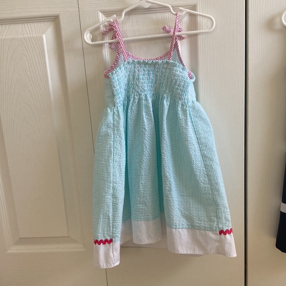 🥳 4/$25 Set of girls 5T dresses (flamingo) - Picture 4 of 8